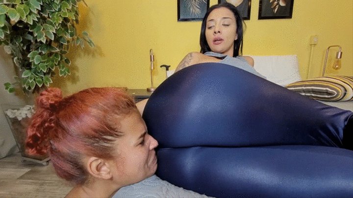 SMELL MY STINKY FARTS WITH MY GIANT ASS BY MEGAN BIG BUTT CLIP 3 IN