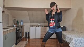 The Marlboro Womans Assistant is on Holiday