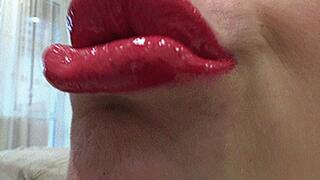 plump, wrinkled lips