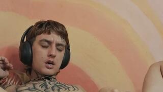 Head Phones and Pink Butt Surprise!! Cum with me, bb!