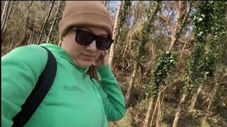 Jeans Wetting Public -Surprise on a bench in the park