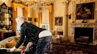 Cleaning Dust with a Buttcrack