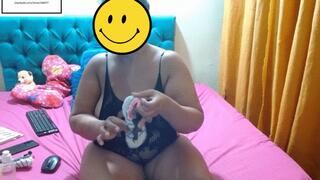 Brig_Sexi_Hot itches feet are on fire