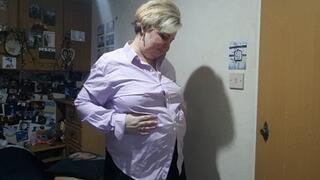 TLC and Explanation of a Stretched Bellybutton!