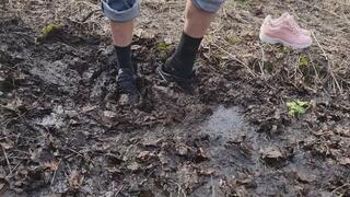 NIKE Flex Essential TR and FILA Strada muddy