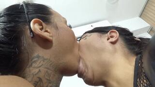 KISSING MY SEXY GIRL PART 3 BY IVY BOARQUE AND CLEOPATRA CAM By ALINE FULL HD