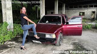 229 - Mae and Ruth checking old DX