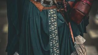 The Queen’s Decree - A Sensory Throne of Pleasure