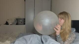 Late night Blow 2 Pop in bed