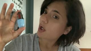 I put blue nail polish on my toenails and show you the result at the end of the video