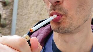 Smoking first EVE 120s in the morning 110325 4K