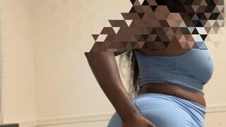 Ebony Goddess Serves Full Weight Facesitting Marathon for missing Tribute