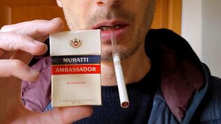 Smoking Muratti Ambassador glass holder 130325 4K