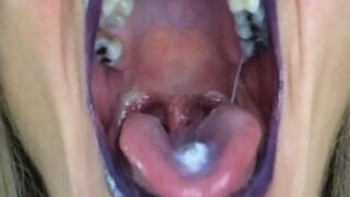 2 CLIPS OF GUMMYS, GRAPES AND CANDY