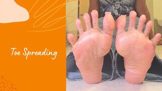 Goddess Nova’s Toe spreading