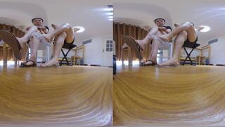 3DVR180 XINGGAN LELE flip-flops Play Dwarves 6K