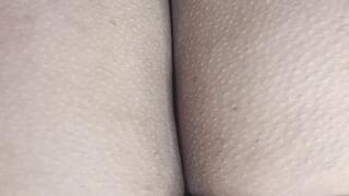 Very vibrant and bubbly farts from my big ass