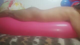 Hump and cum GL pink balloons