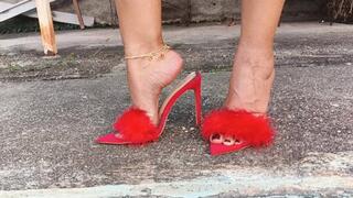 She walks and models her pronounced arches in high heels (3)