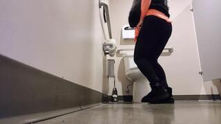 QueenGoddessKatie bundled up potty time