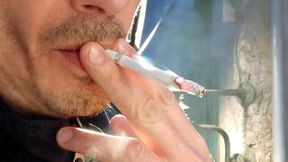 Smoking Muratti Red 100s night 230325