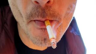 Smoking Marlboro Red 100s crafted 130325