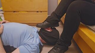 After work shoe cleaning and foot worship