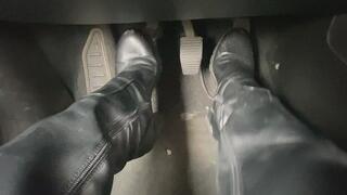 PEDALPUMPING WITH DIRTY BLACK BOOTS HIGH HEELS - PEDAL BRAKE