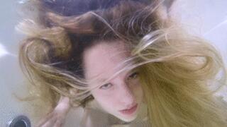 Sabrina_breath in the bathtub FHD