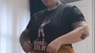 Corduroy face sitting - front view