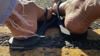 FeetWondersPublic- outdoors close up FLIP FLOPS
