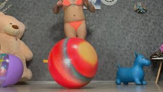 Valeri in swimsuit s2p hopperball