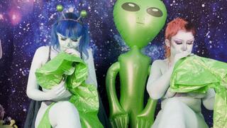 ALIEN INFLATABLE ORGY