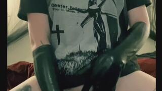 Latex Gimp Trains Hole With Inflatable Plug