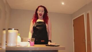 Giantess Kitchen: Mancakes