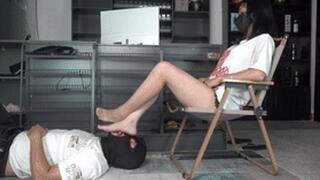 Mature queen humiliates slaves, licks deep throat, and humiliates beautiful feet!