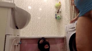 The Slave Eats My Buttocks Gift