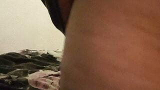 oiling my huge sexy butt