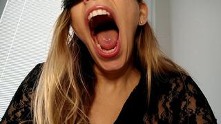 Teacher talks about yawning