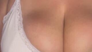 Delicious Big Booty in Jeans Tease