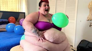 USSBBW Reenaye Pops Balloons with her massive fat ass! HD