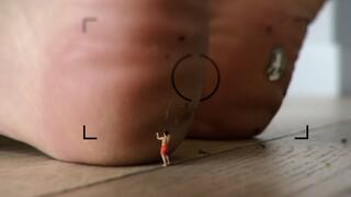 Giantess Trapped & Tamed: Worshipping Giantess Leyla Hardy’s Feet