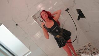 Emma Showers in a Cute Skirt Outfit