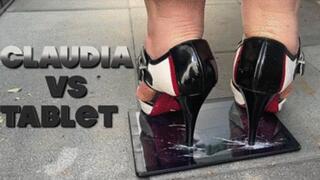 CC - Claudia vs tablet