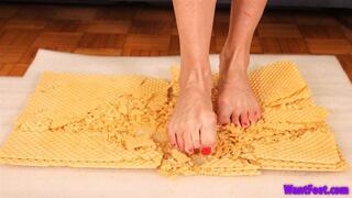 Sylvia Barefoot Wafer Crush - Crushing - HD MP4