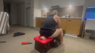 Facesitting punishment in smotherbox