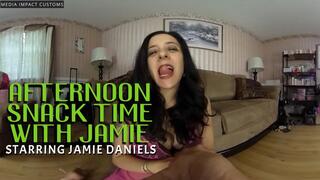 Afternoon Snack Time with Jamie VR 360 CL