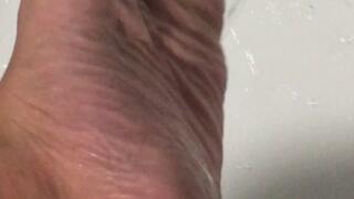 Shower Worship: My Feet Are the Stars