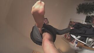 VR 180 - Gamer Schoolgirl Nylon Feet Ignore & Smother