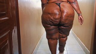 Granny Yolanda's epic solo custom